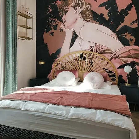 Etienne Apartment